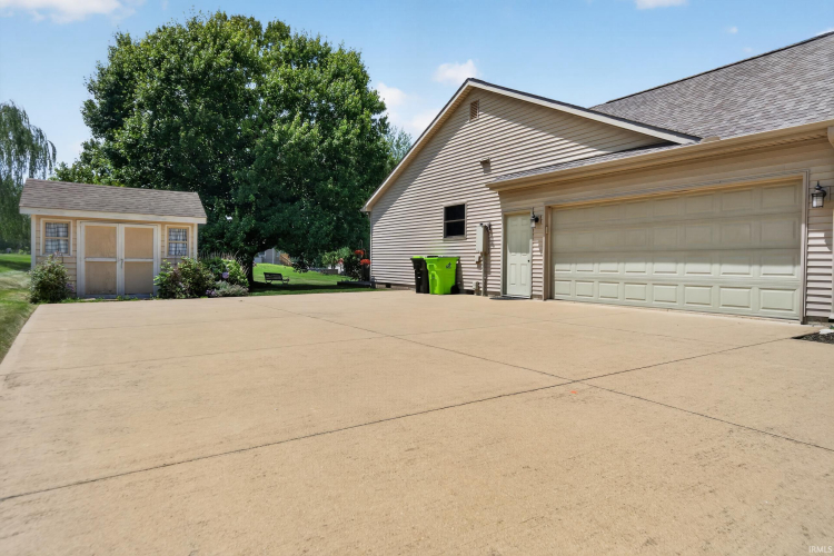Listing Image 33