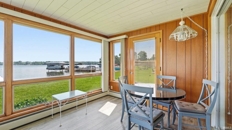 Listing Image 11