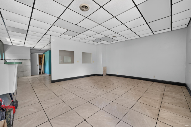 Listing Image 30