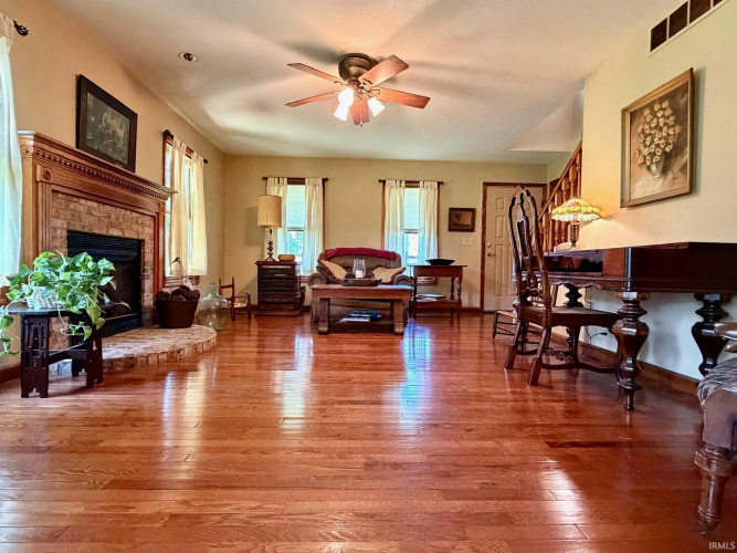 Listing Image 15