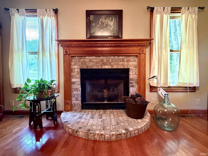 Listing Image 17