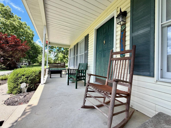Listing Image 5