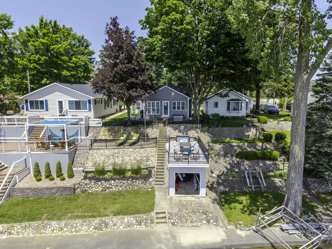 Listing Image 16