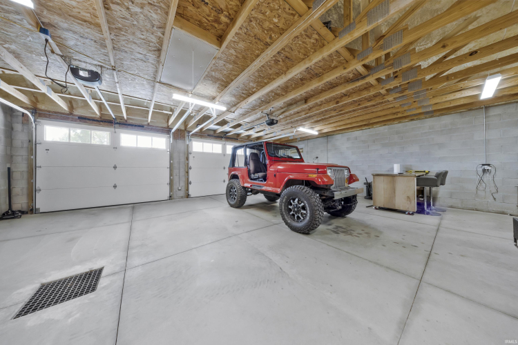Listing Image 28