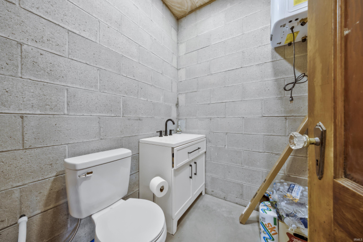 Listing Image 30