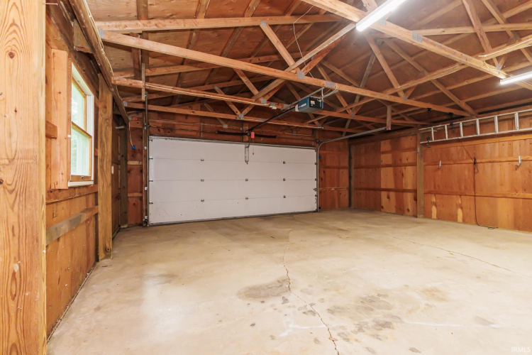Listing Image 36