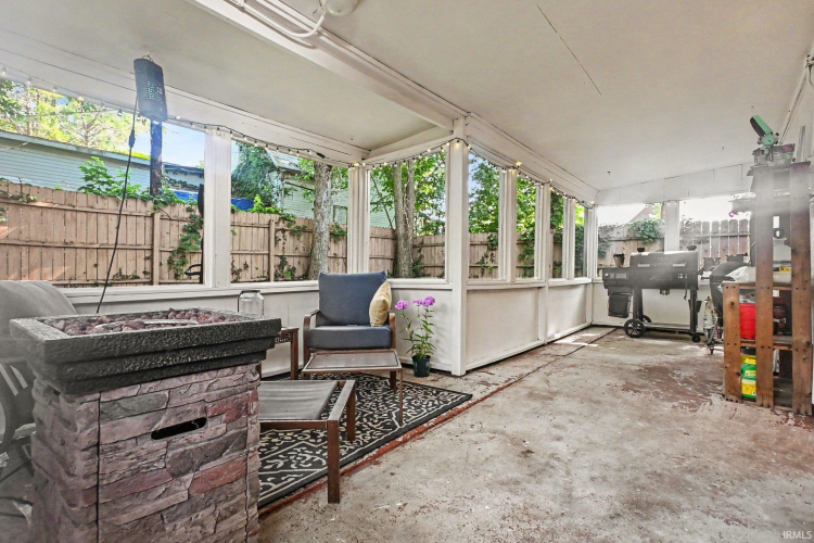Listing Image 21