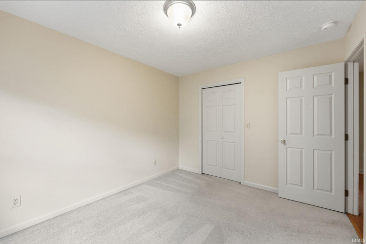 Listing Image 26