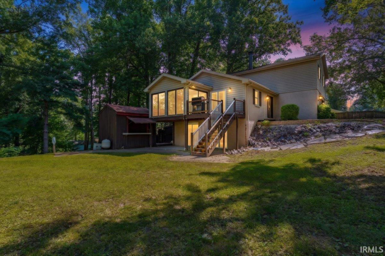 Listing Image 4