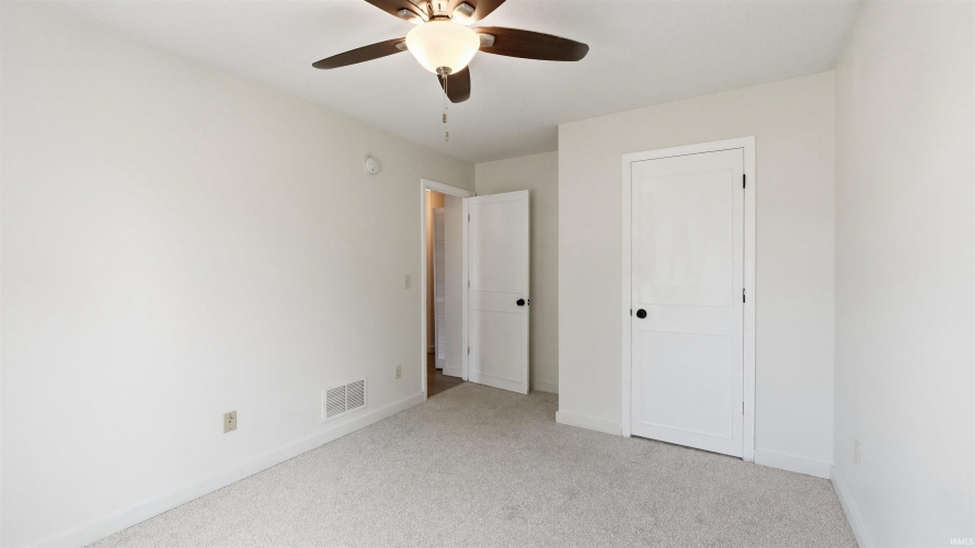 Listing Image 26