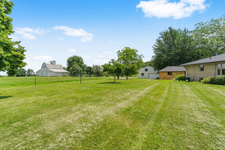 Listing Image 17