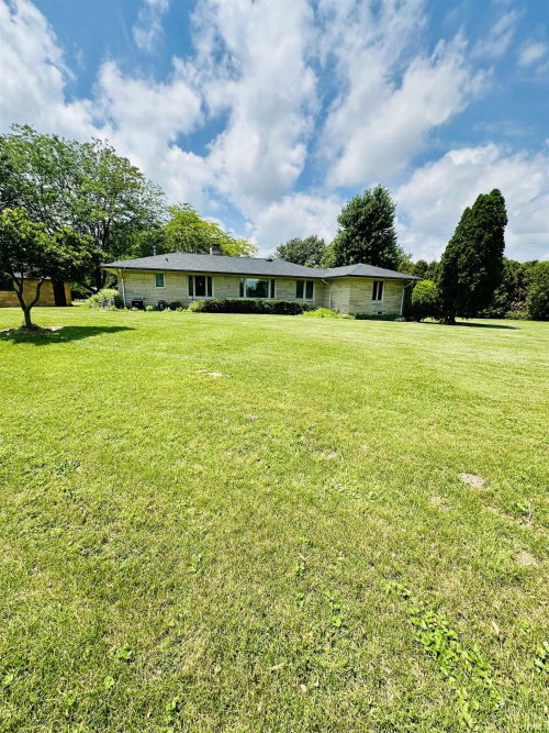 Listing Image 18