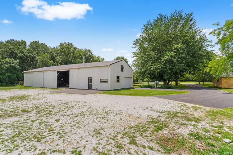 Listing Image 20