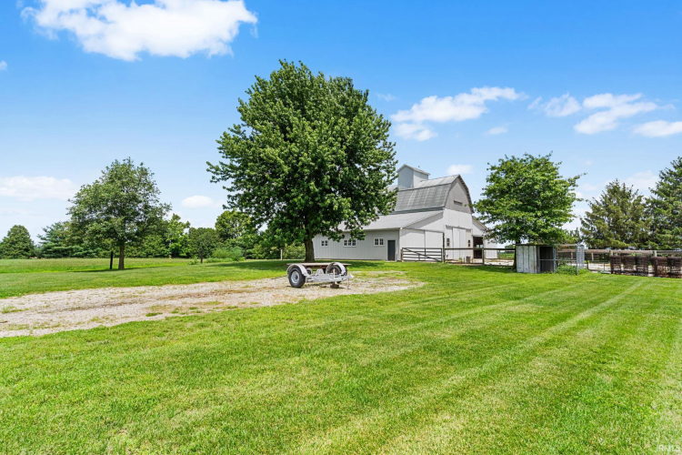 Listing Image 27