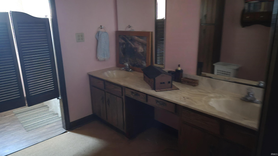 Listing Image 31