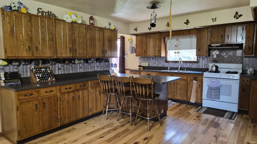 Listing Image 43