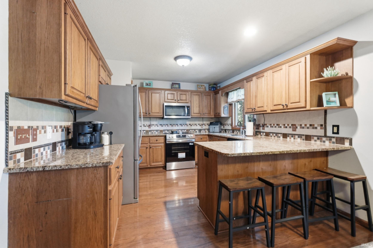 Listing Image 10