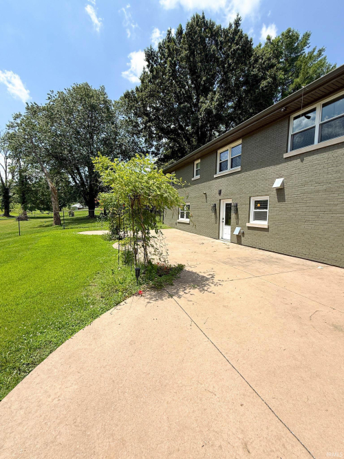 Listing Image 46