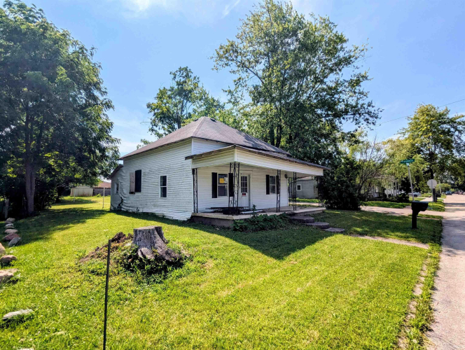 Listing Image 3