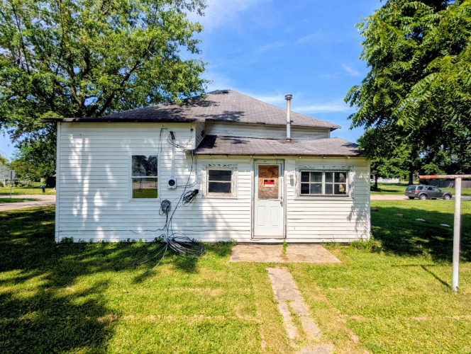 Listing Image 5