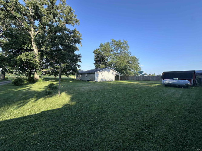 Listing Image 6