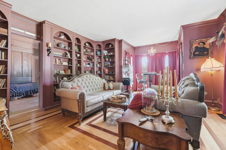 Listing Image 10