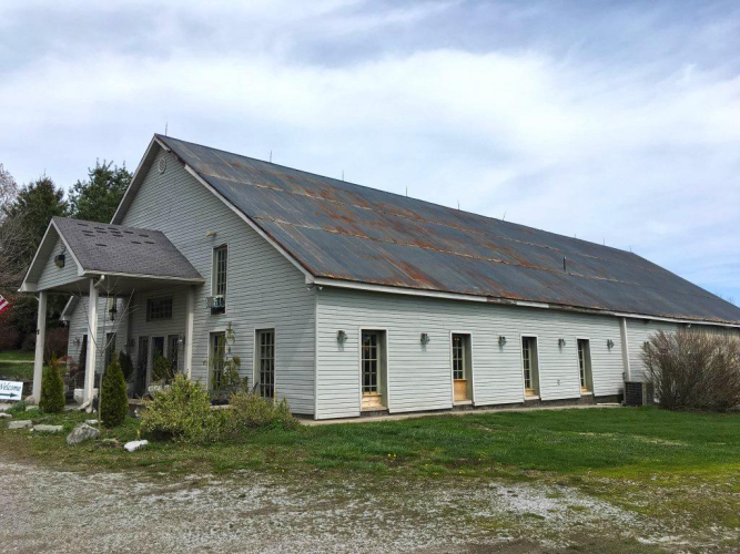 Listing Image 3