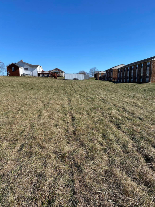 Listing Image 12