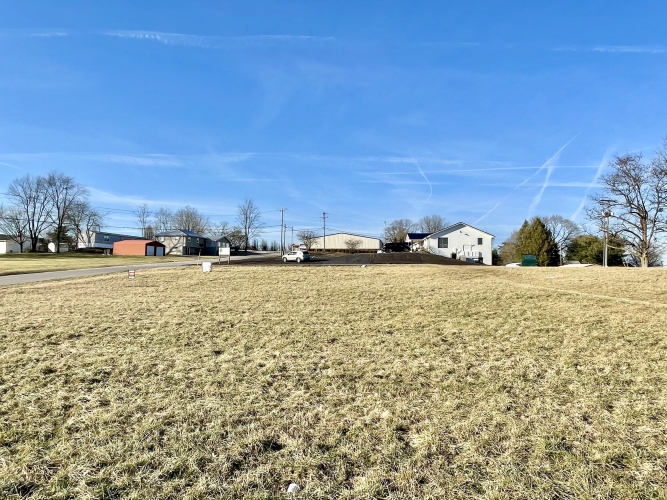 Listing Image 4