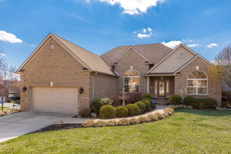 2224 Barnwell Lane Lexington KY 40513 (House For Sale) MLS 22004371