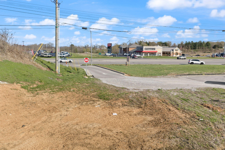 Listing Image 41
