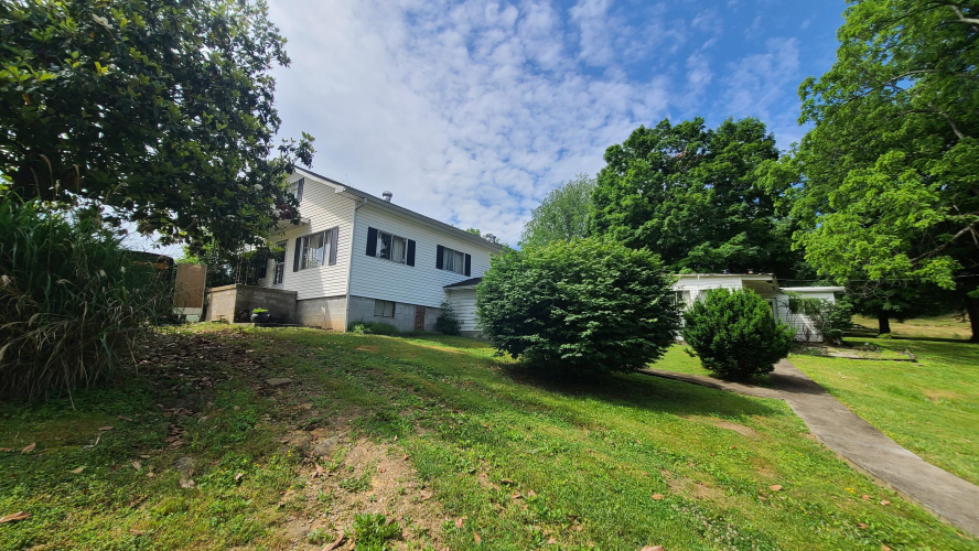 Listing Image 44