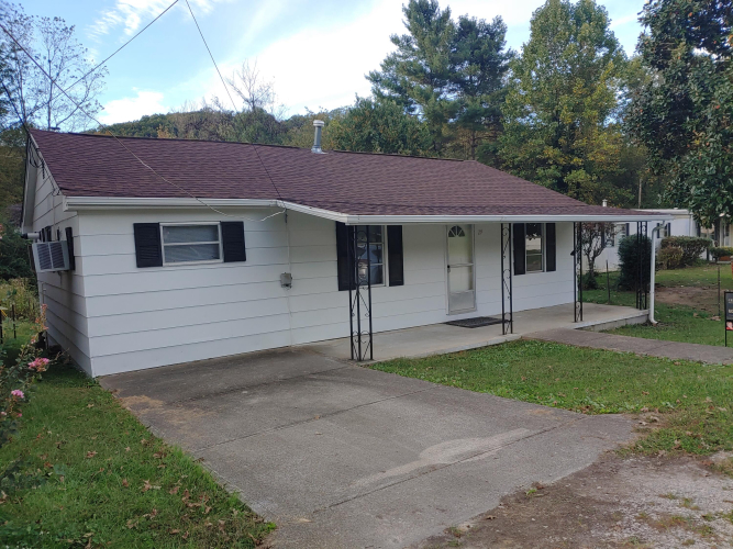 29 Bowling Street Manchester KY 40962 MLS 23002470