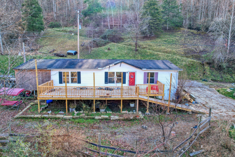 13438 Kentucky 451 Hazard KY 41701 MLS 23003898