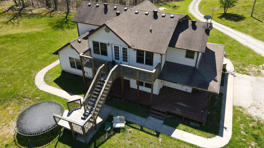 Listing Image 4