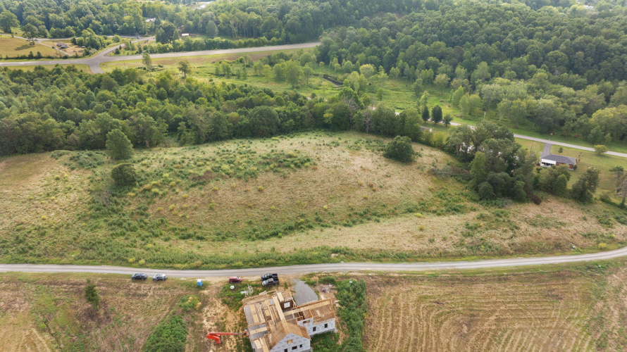 Listing Image 10