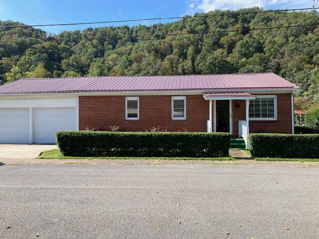 58  Cardinal Drive Prestonsburg, KY 41653 | MLS 23019382