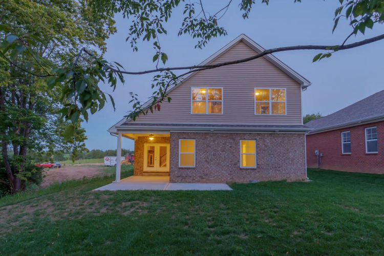 Listing Image 8