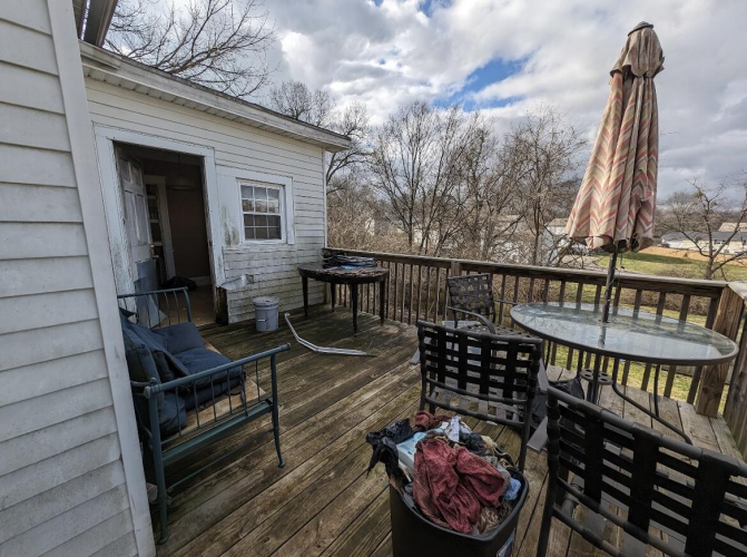Listing Image 12