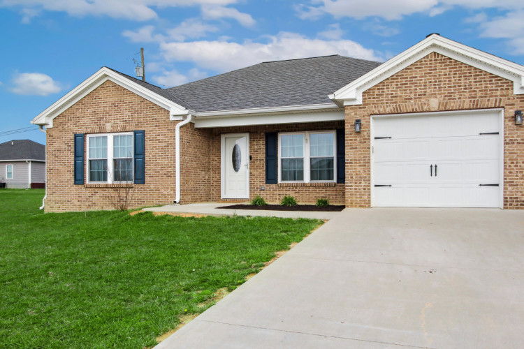 2008  Lucille Routt  Lawrenceburg, KY 40342 | MLS 24005898