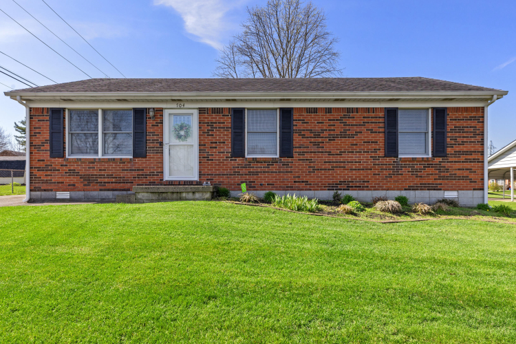 704  Hickory Hill Drive Nicholasville, KY 40356 | MLS 24005948
