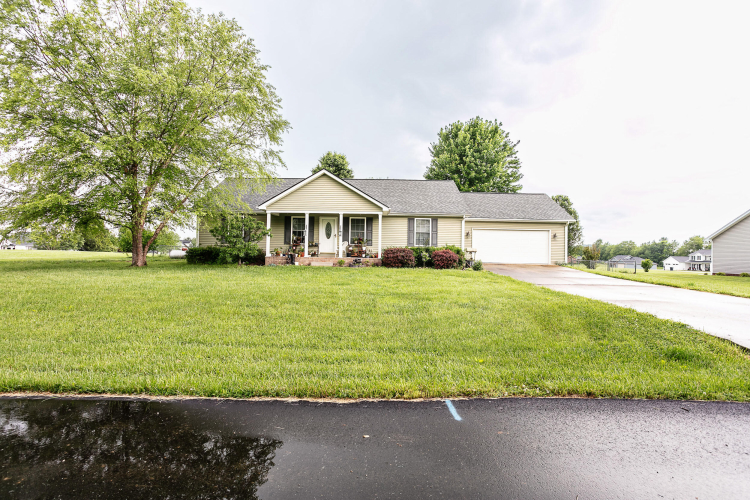41  Hickory Circle Hustonville, KY 40437 | MLS 24008776