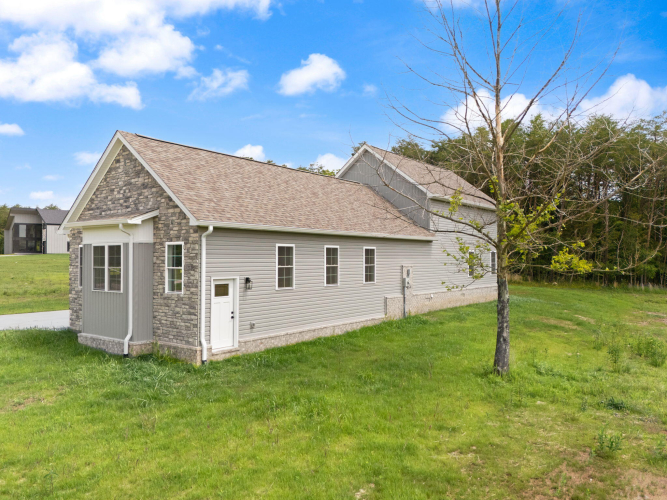 Listing Image 70