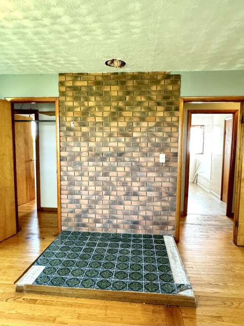 Listing Image 17