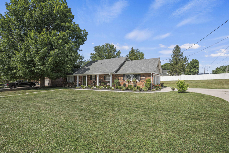 1212  Paula Drive Richmond, KY 40475 | MLS 24013281