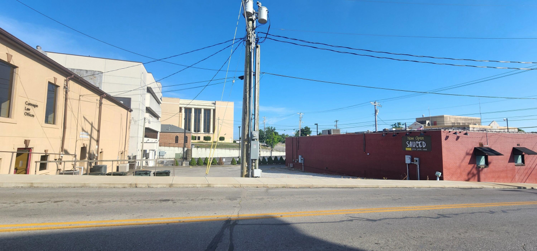 Listing Image 10