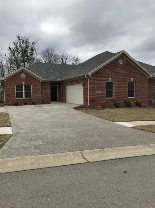 2033  `Berry Hill Drive Frankfort, KY 40601 | MLS 24013790