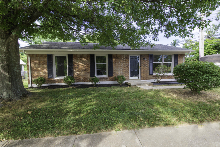 1669  Summerhill Drive Lexington, KY 40515 | MLS 24013835