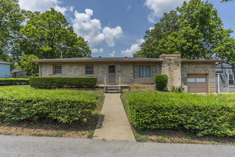 209  Sterns Avenue Paris, KY 40361 | MLS 24014512