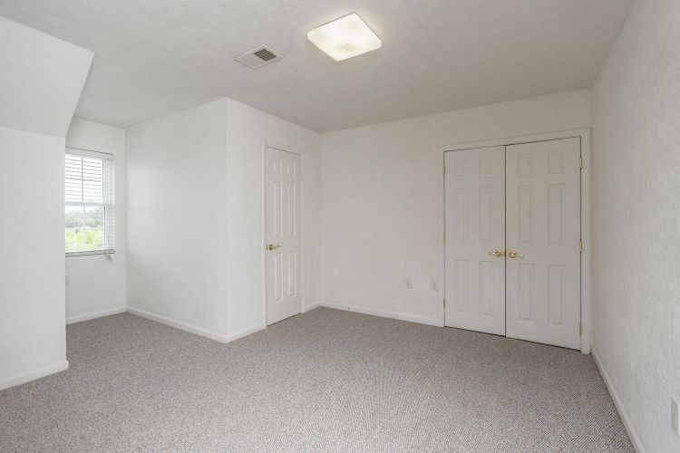 Listing Image 30